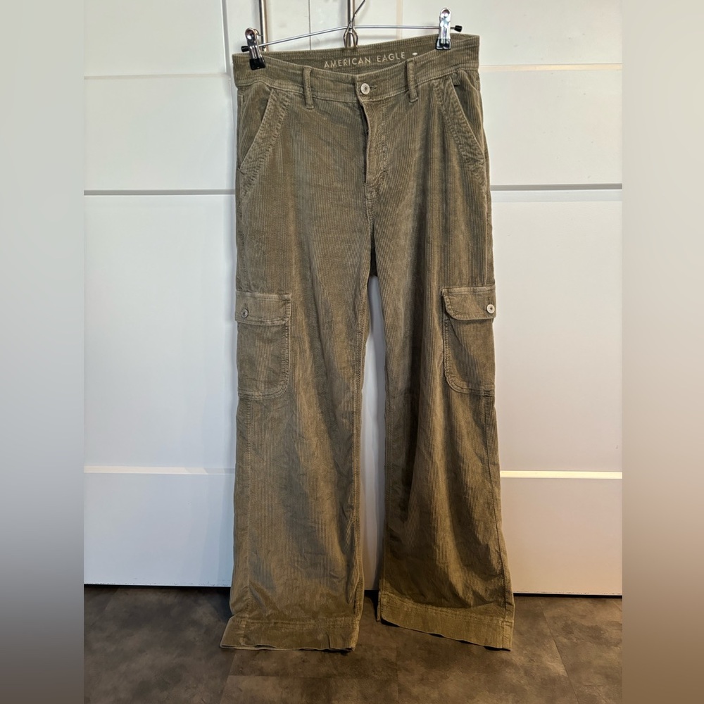 American Eagle corduroy cargos